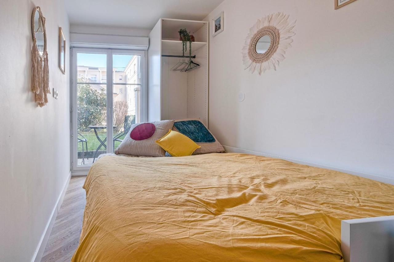 Emma - F3 Apartment With A Garden Montévrain Kültér fotó